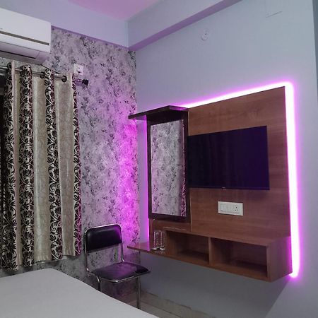 Garden Guest House Near Rene Tower Ruby General Hospital Καλκούτα Εξωτερικό φωτογραφία