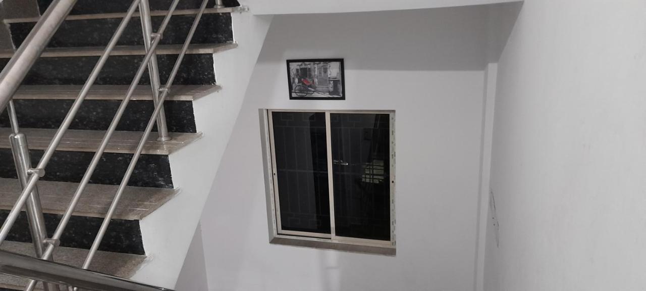 Garden Guest House Near Rene Tower Ruby General Hospital Καλκούτα Εξωτερικό φωτογραφία