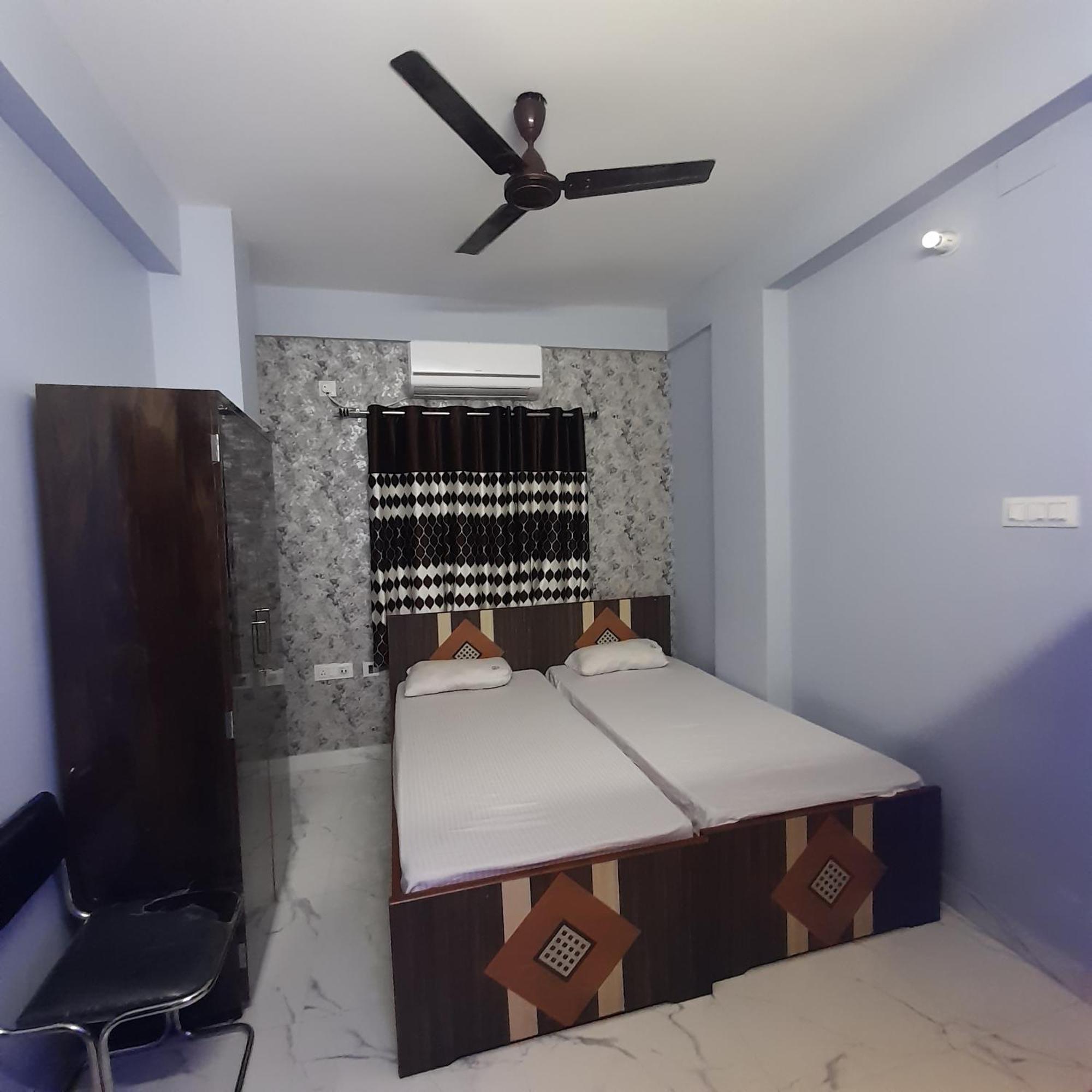 Garden Guest House Near Rene Tower Ruby General Hospital Καλκούτα Δωμάτιο φωτογραφία